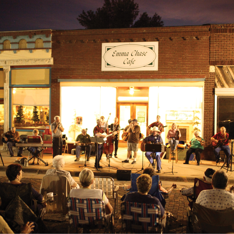 Bringing musicians together, Cottonwood Falls
